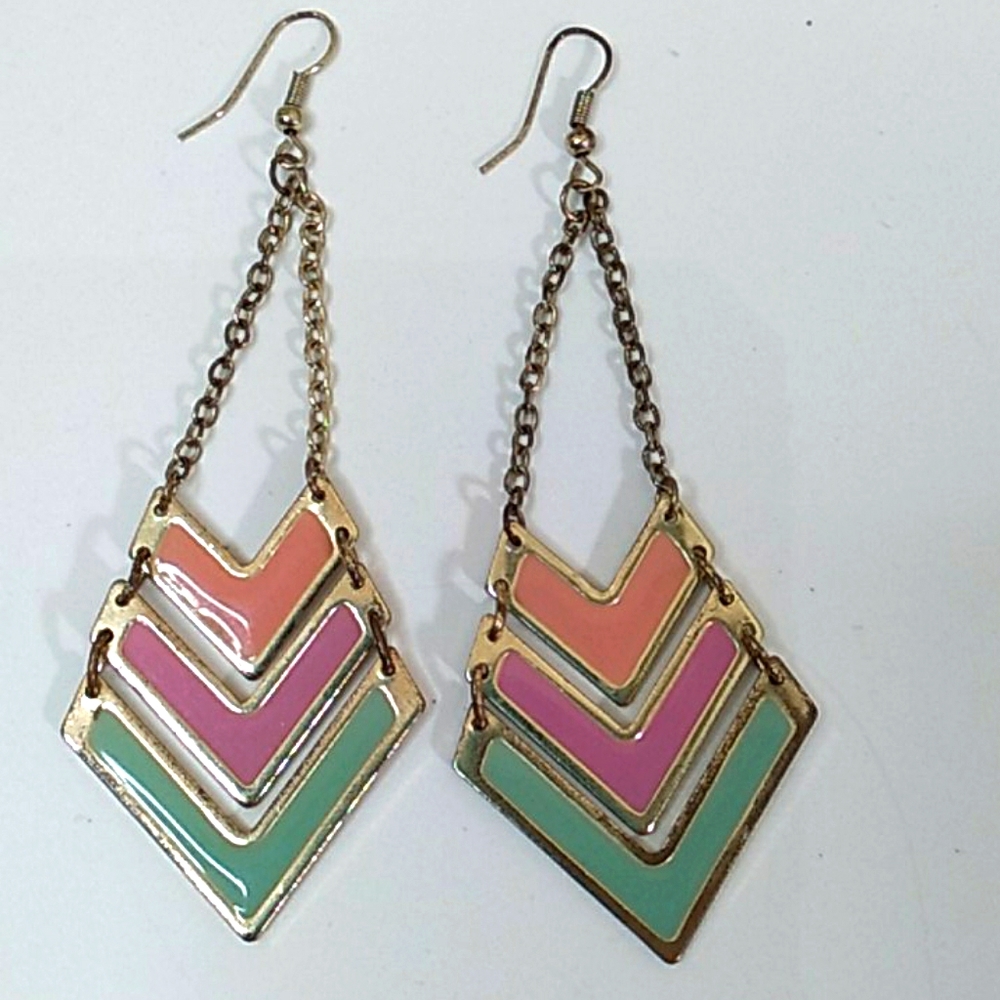 80s vtg chevron enamel earrings
